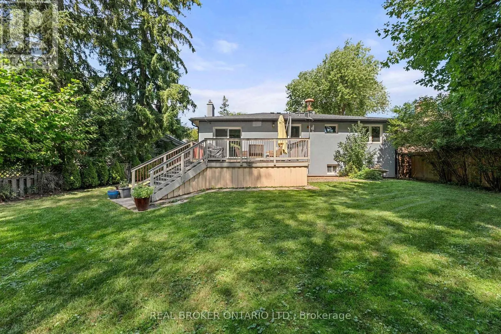 240 ROSEMAR GARDENS