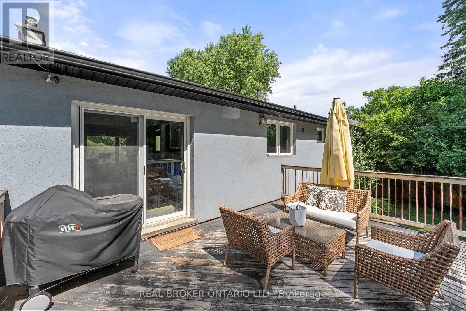 240 ROSEMAR GARDENS