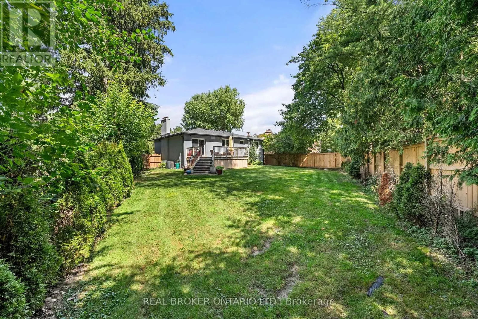 240 ROSEMAR GARDENS