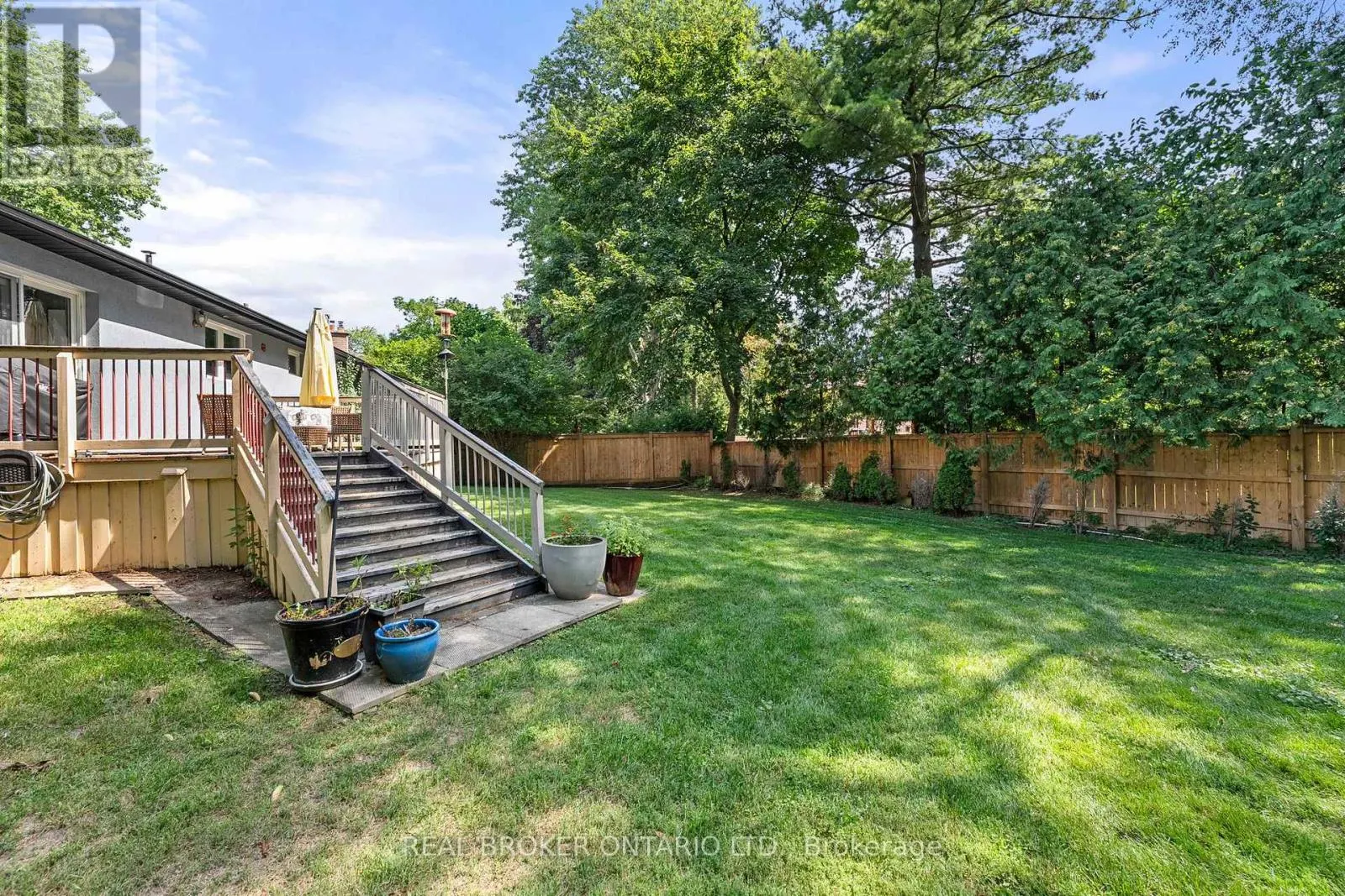 240 ROSEMAR GARDENS