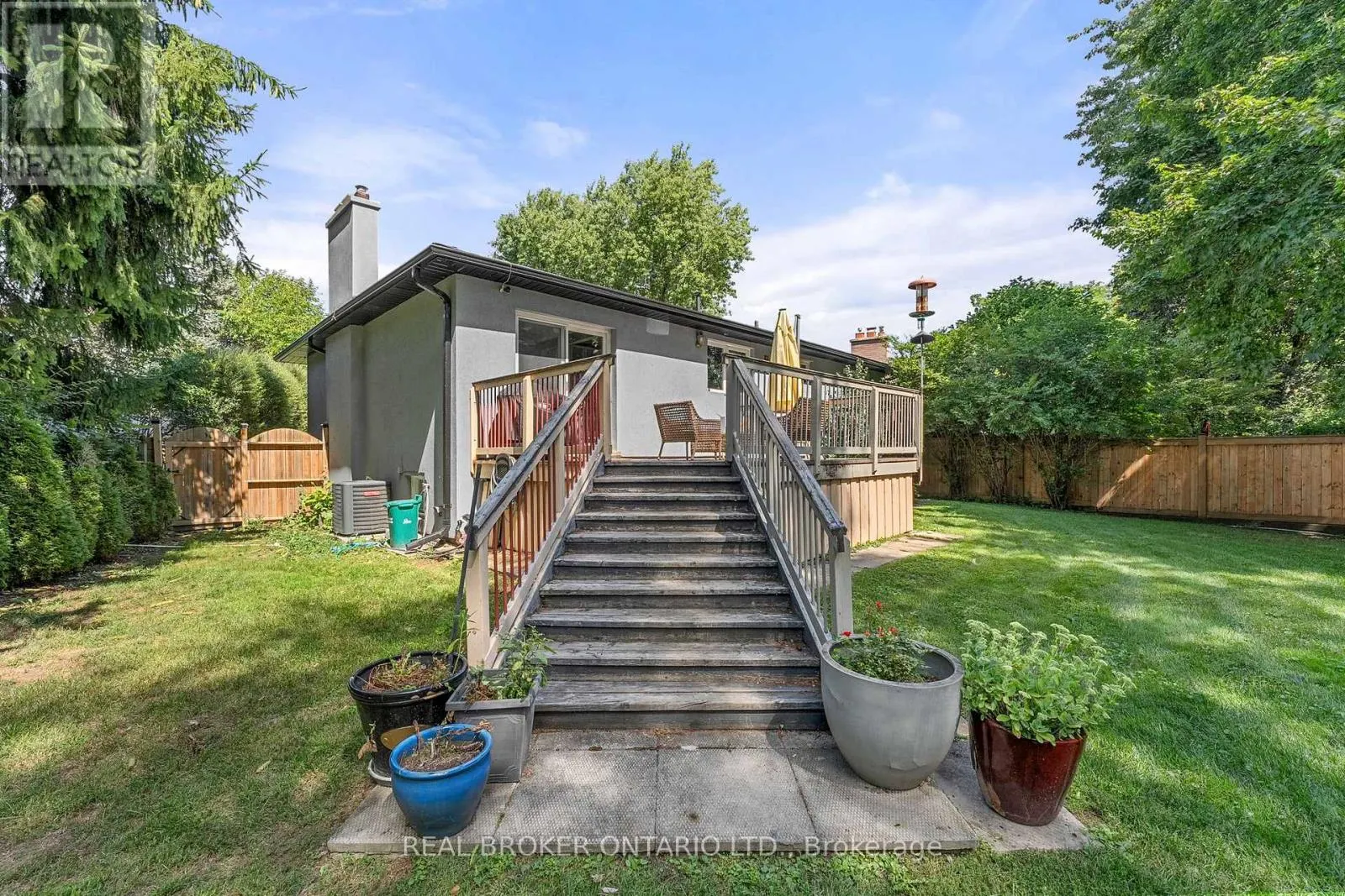 240 ROSEMAR GARDENS
