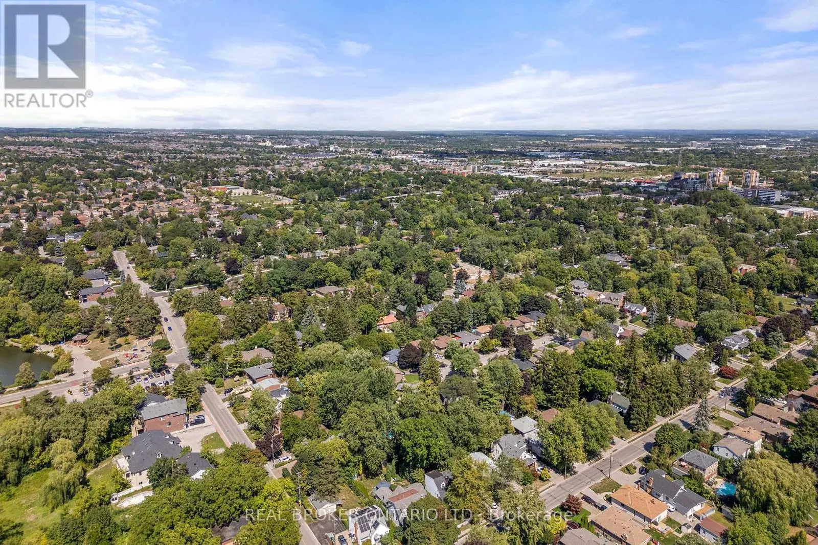 240 ROSEMAR GARDENS