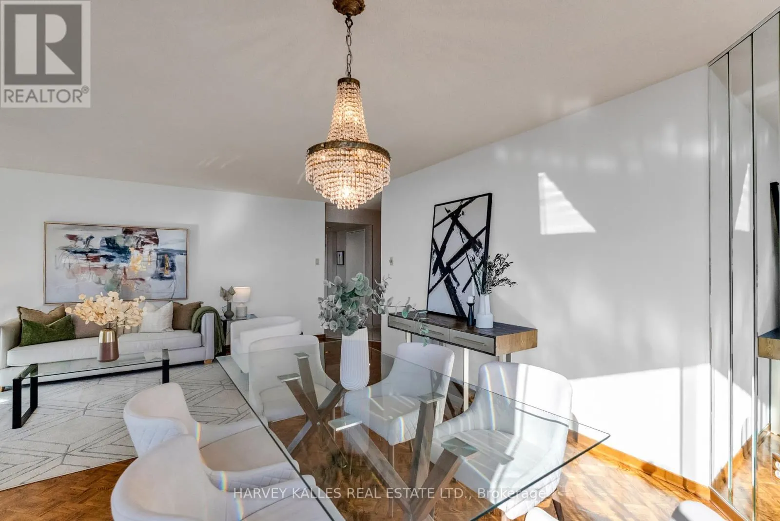 1411 - 7440 BATHURST STREET