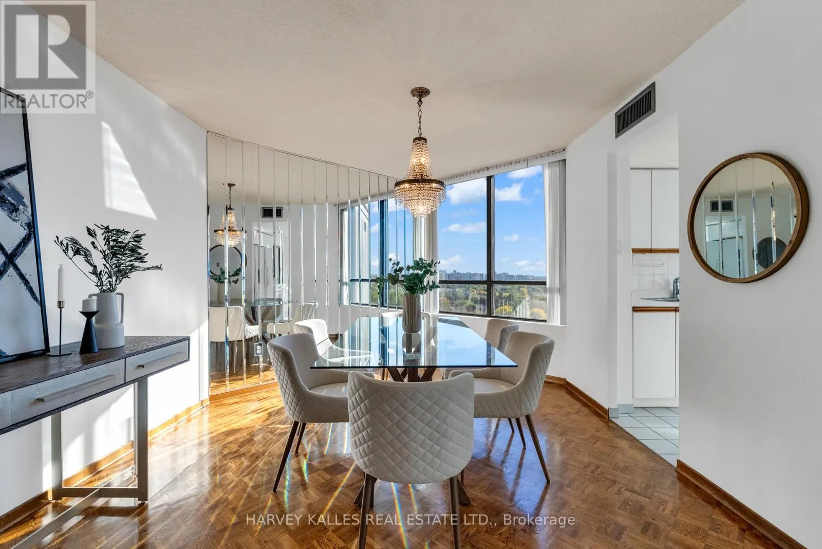 1411 - 7440 BATHURST STREET