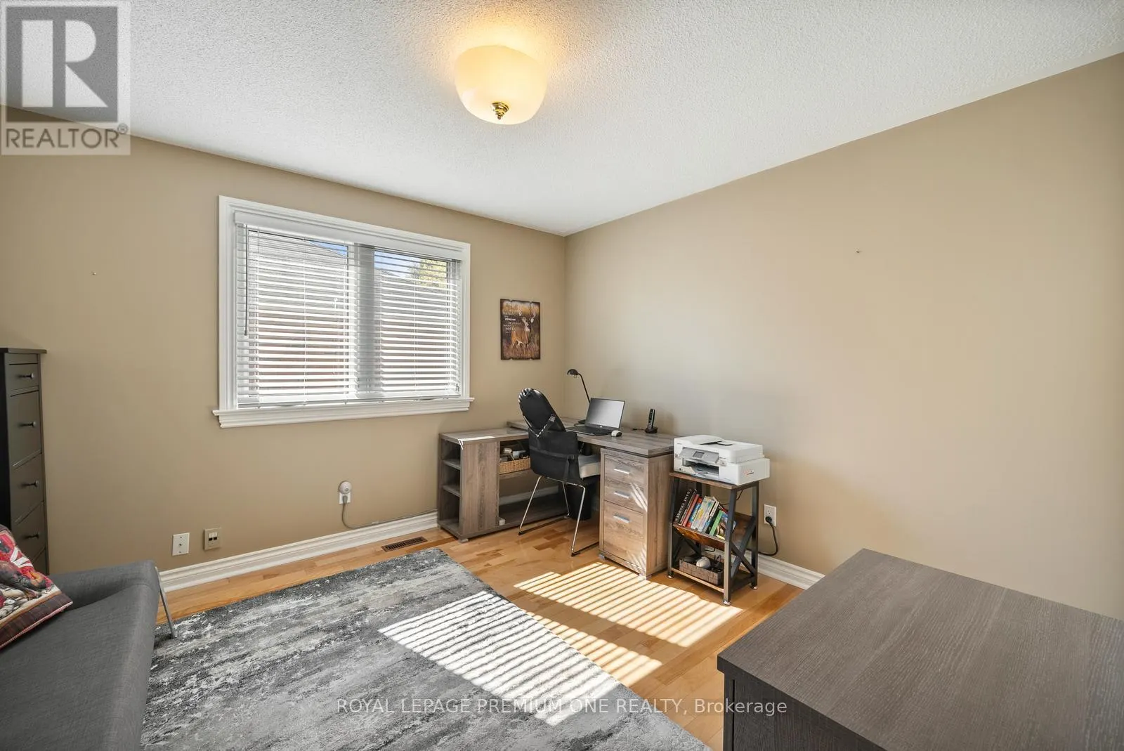 536 VILLAGE PARKWAY
