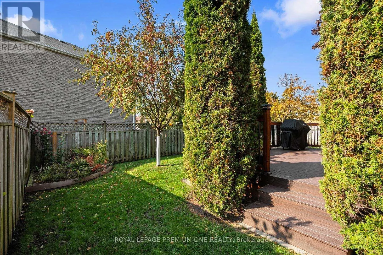536 VILLAGE PARKWAY
