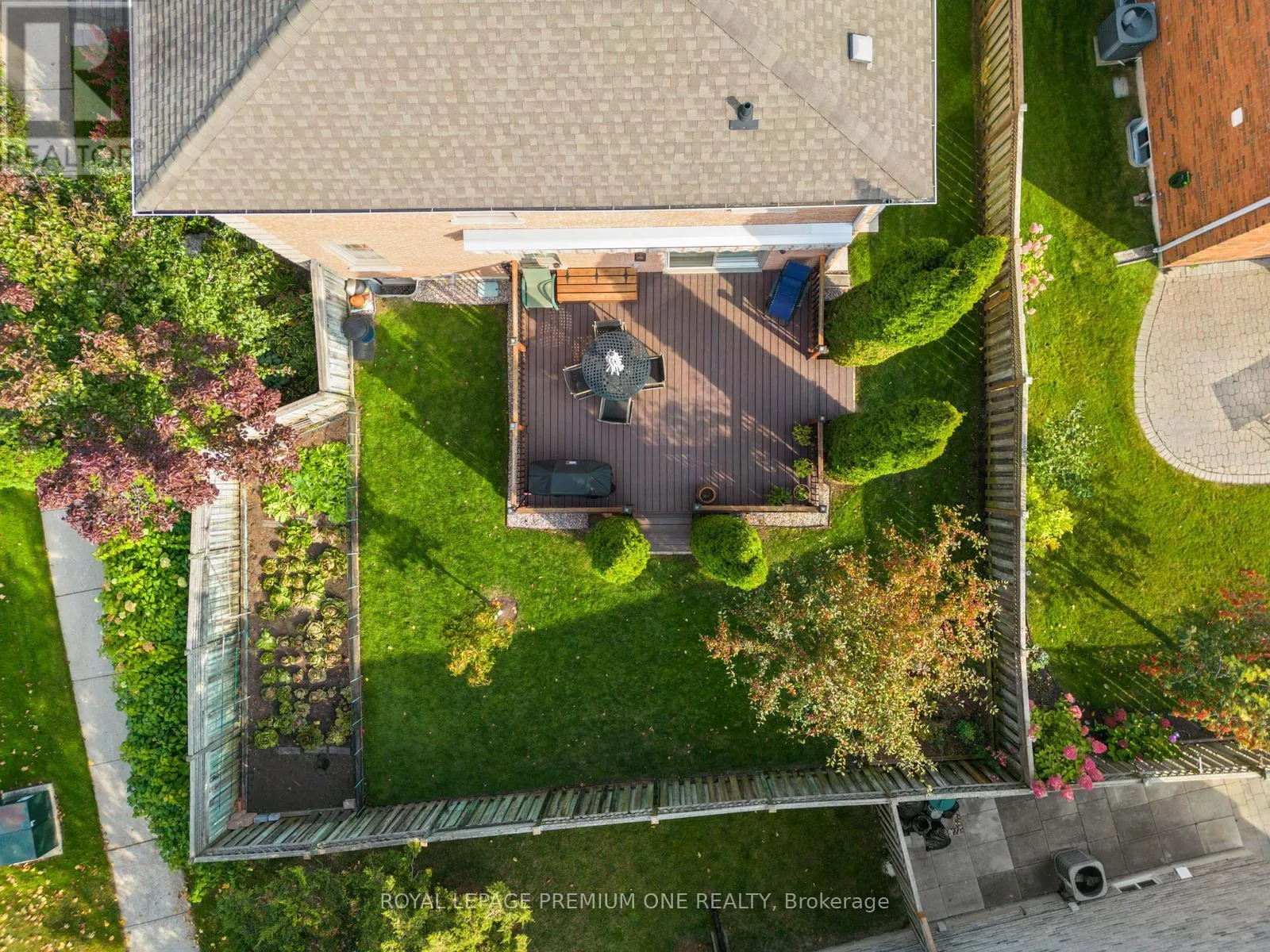 536 VILLAGE PARKWAY