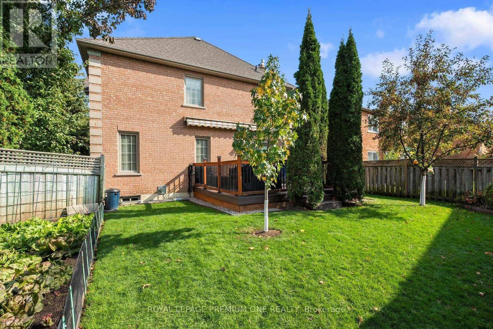 536 VILLAGE PARKWAY