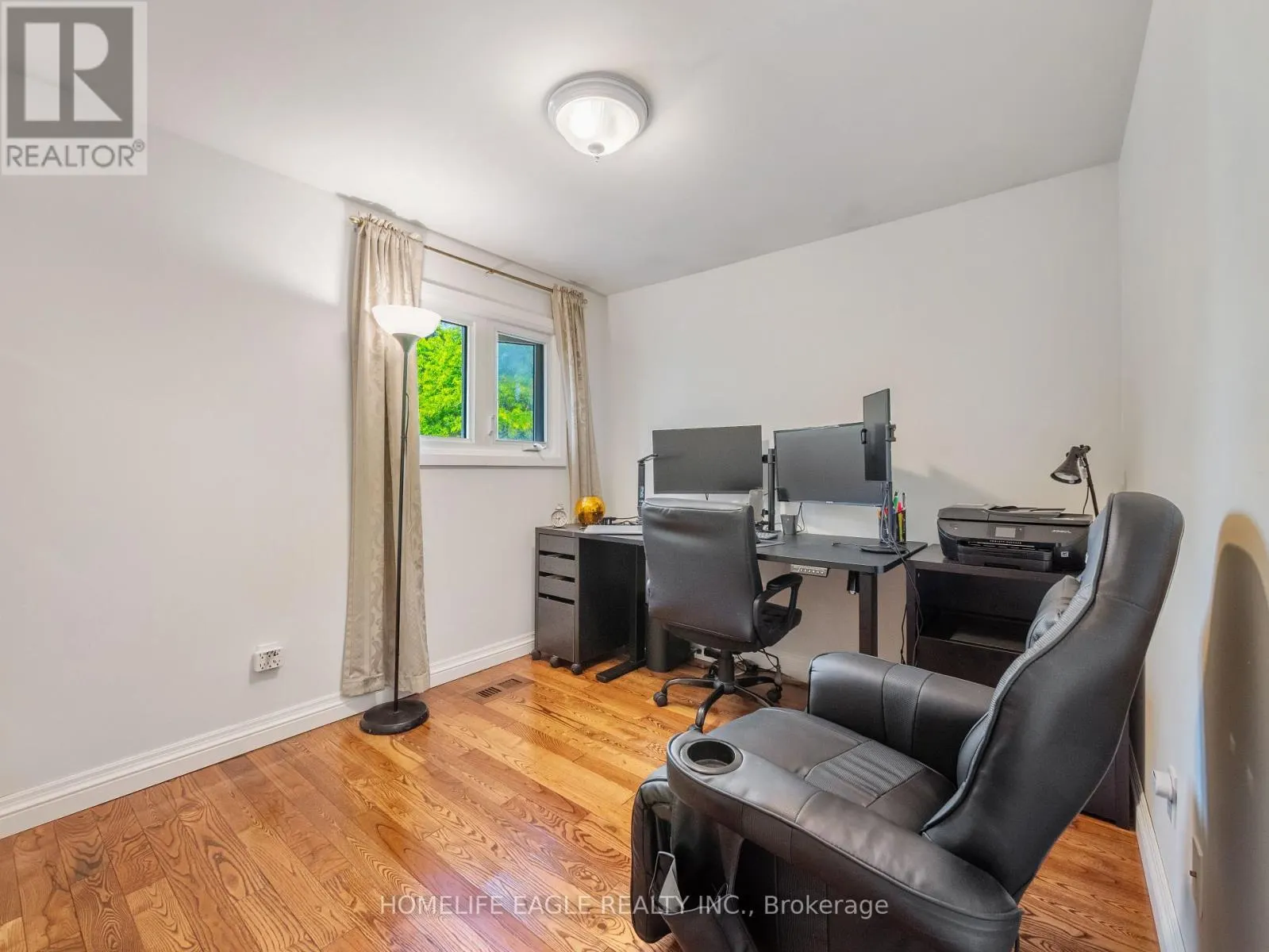 30 MOFFAT CRESCENT