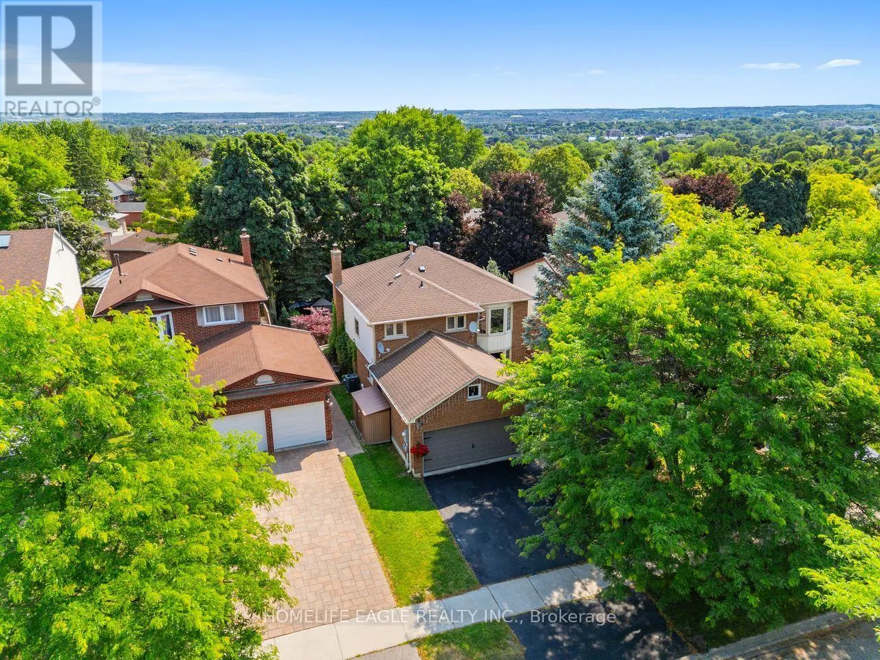 30 MOFFAT CRESCENT