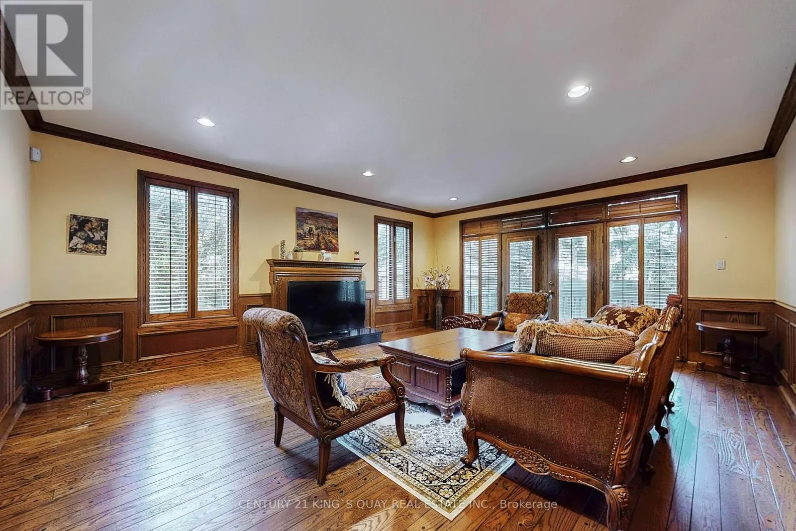 20 LIMCOMBE DRIVE