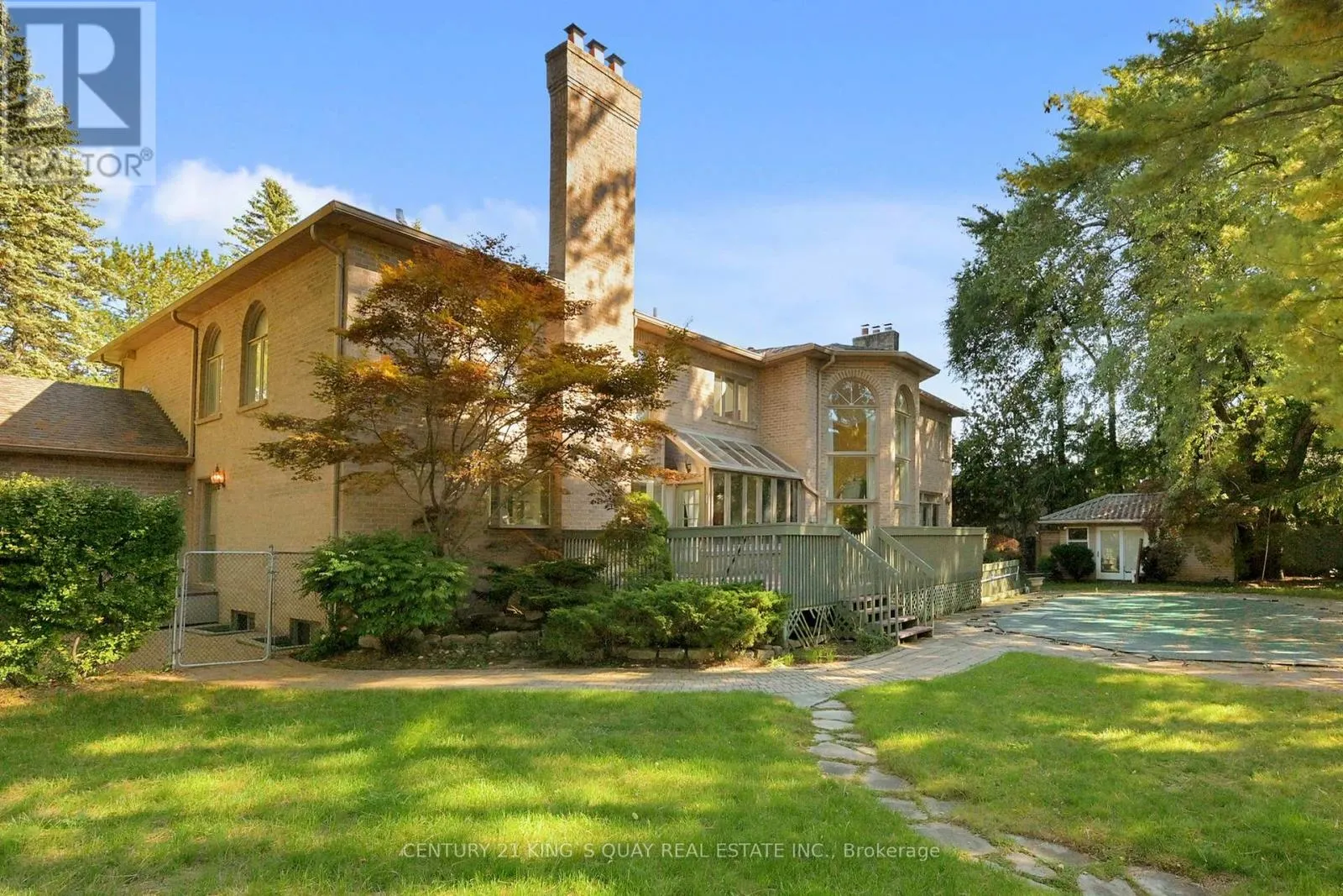 20 LIMCOMBE DRIVE