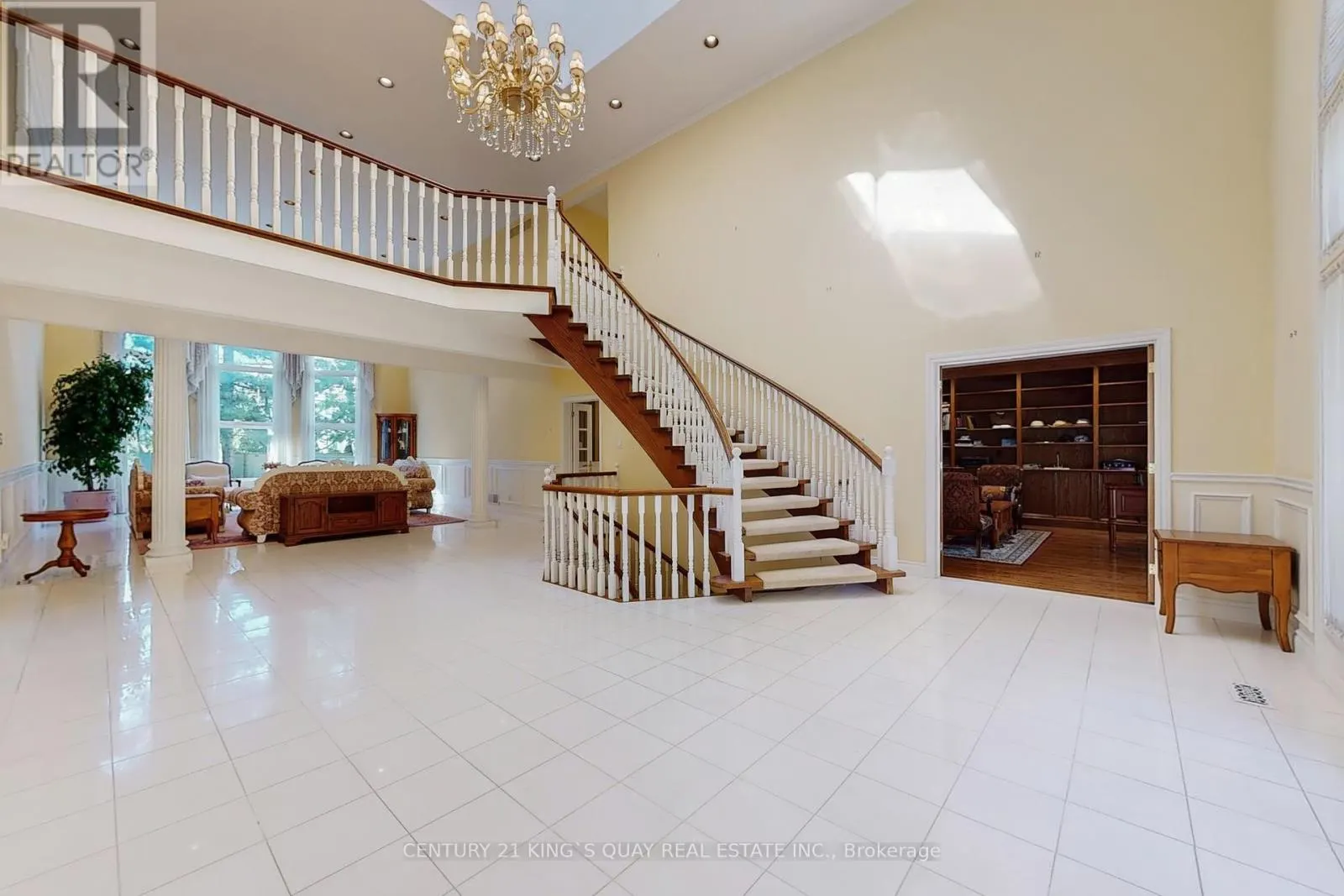 20 LIMCOMBE DRIVE