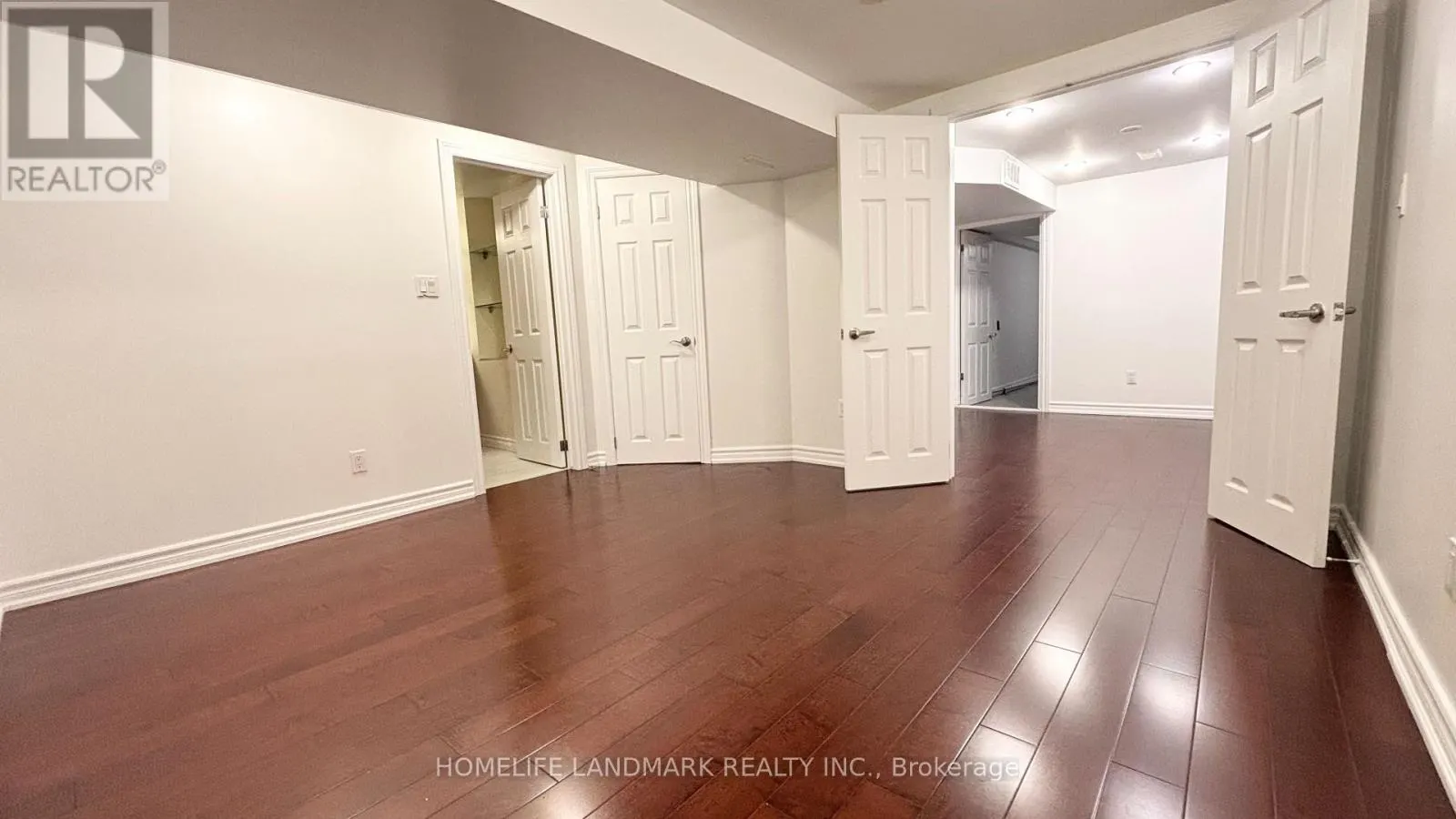 160 SNOWSHOE CRESCENT