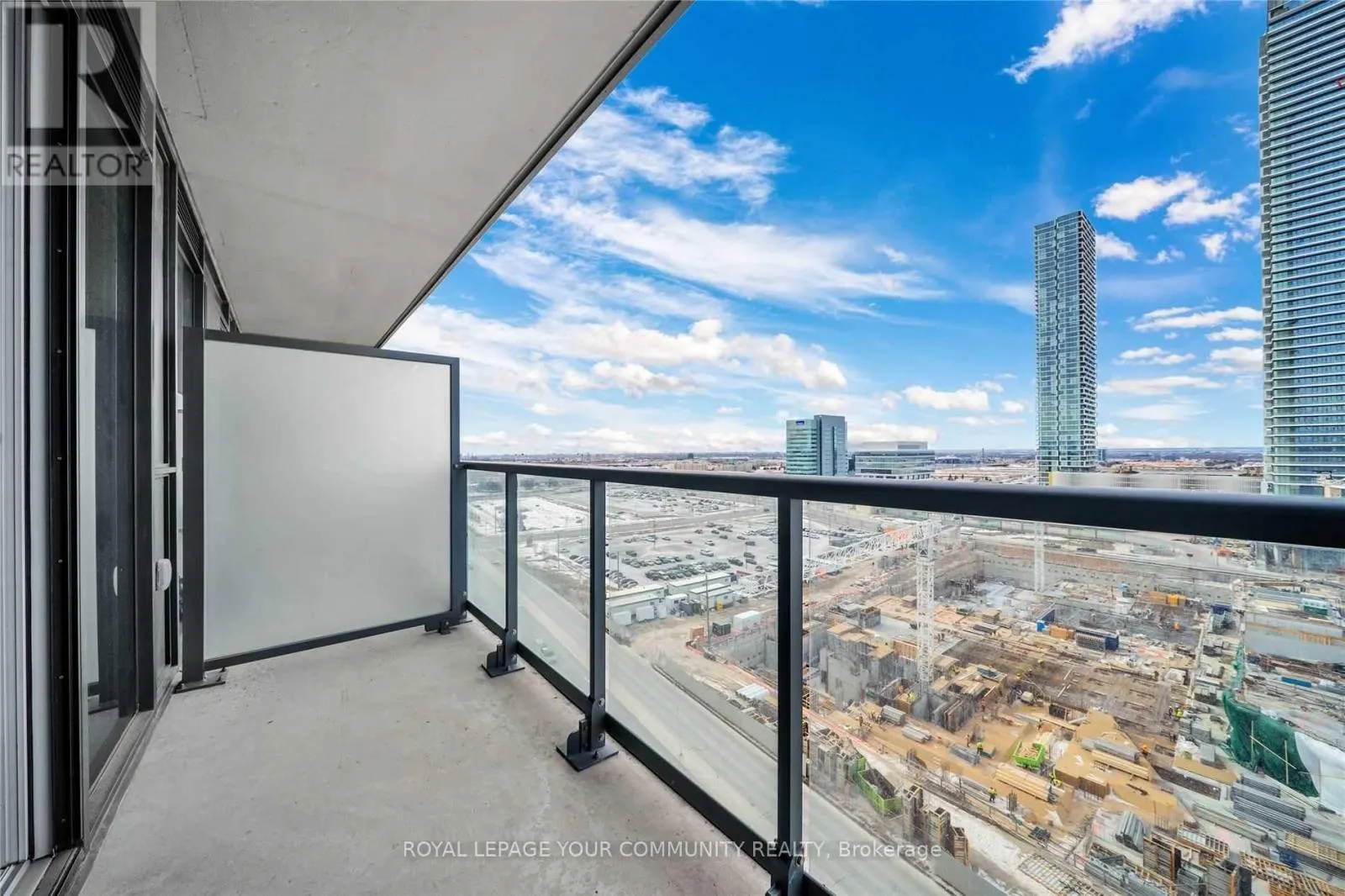 1211 - 7895 JANE STREET