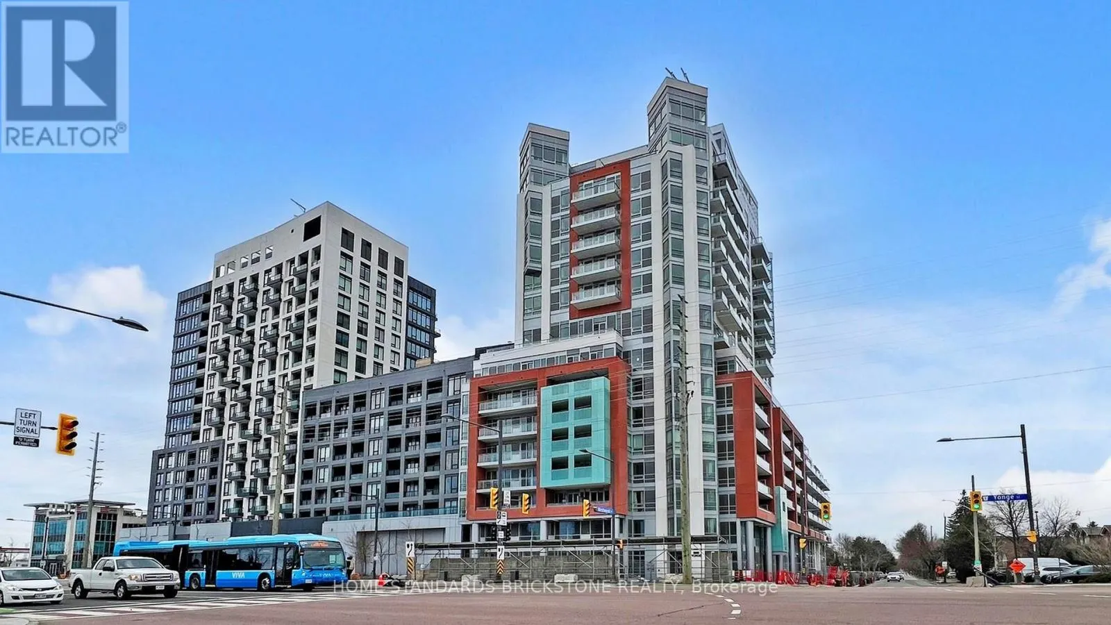 711 - 8888 YONGE STREET