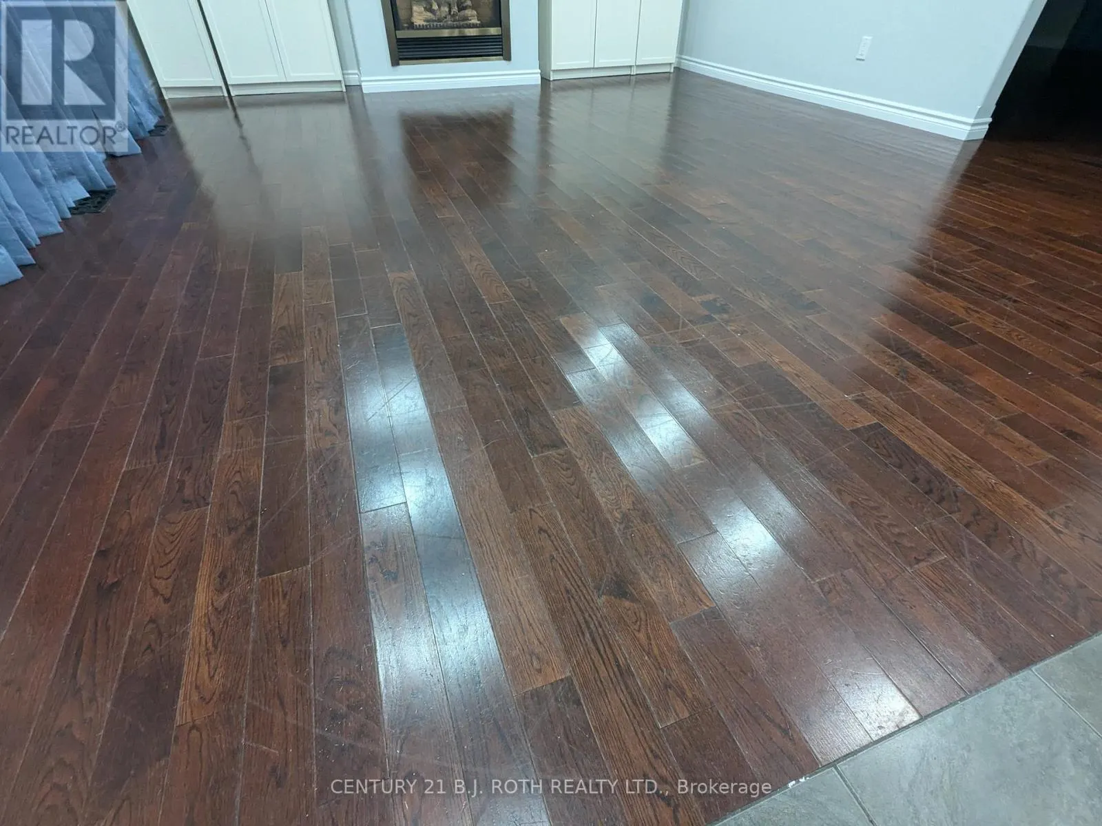 2209 ALDERSLEA CRESCENT