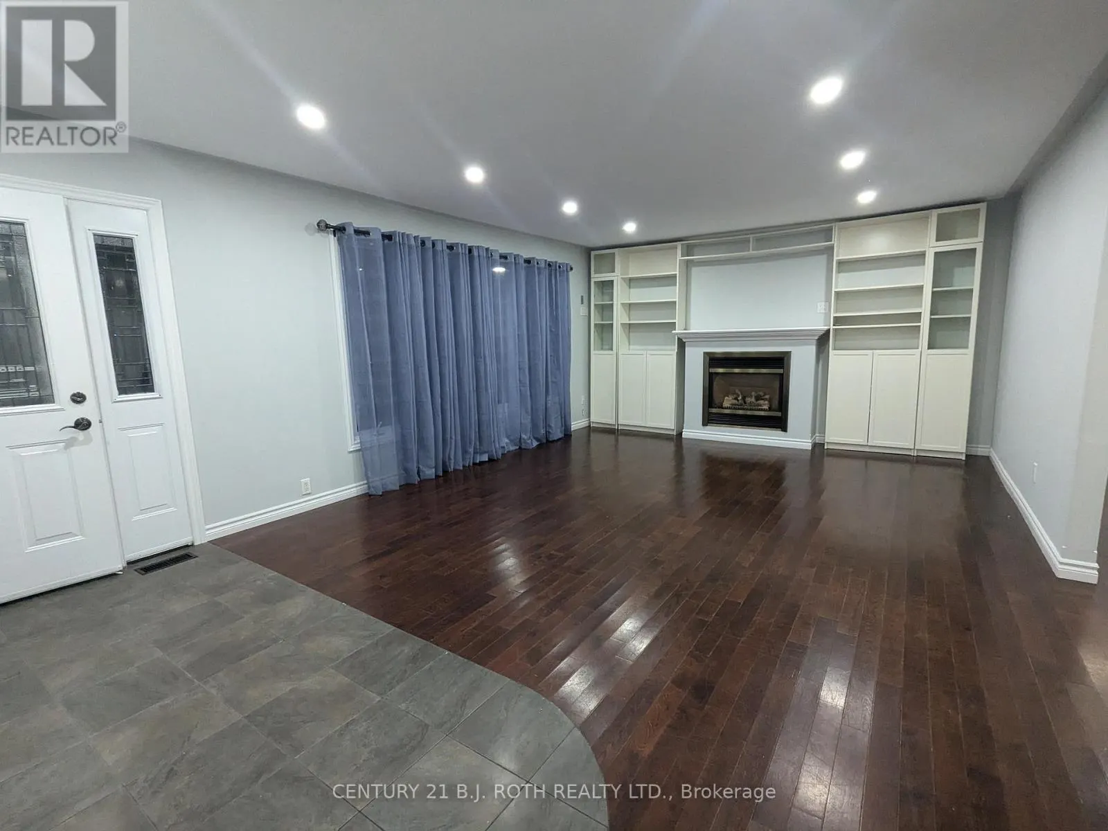 2209 ALDERSLEA CRESCENT