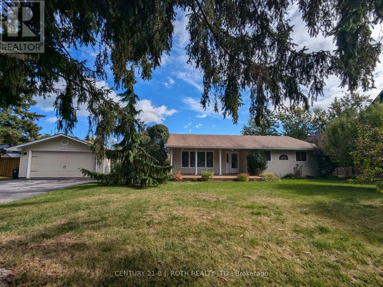 2209 ALDERSLEA CRESCENT
