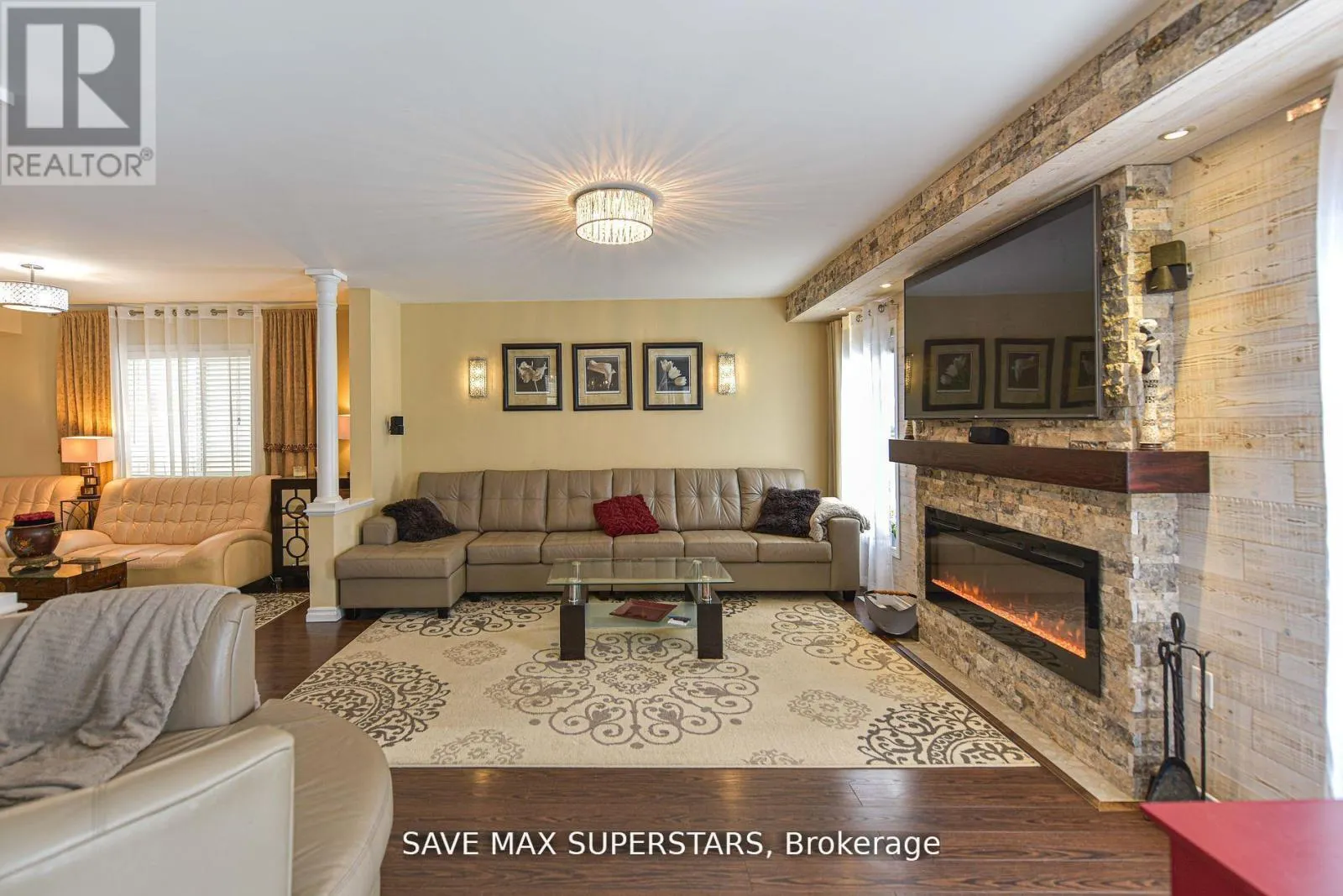 1246 LESLIE DRIVE