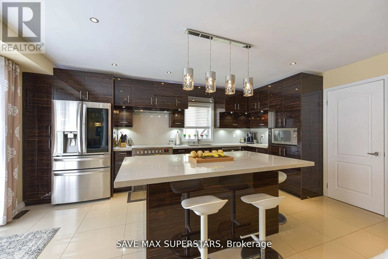1246 LESLIE DRIVE