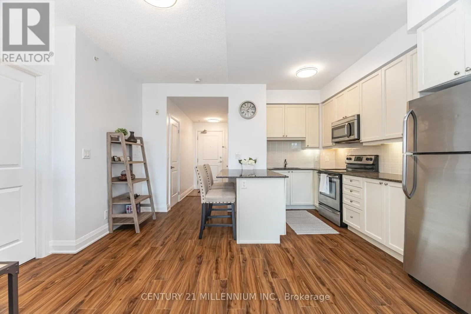 217 - 24 WOODSTREAM BOULEVARD