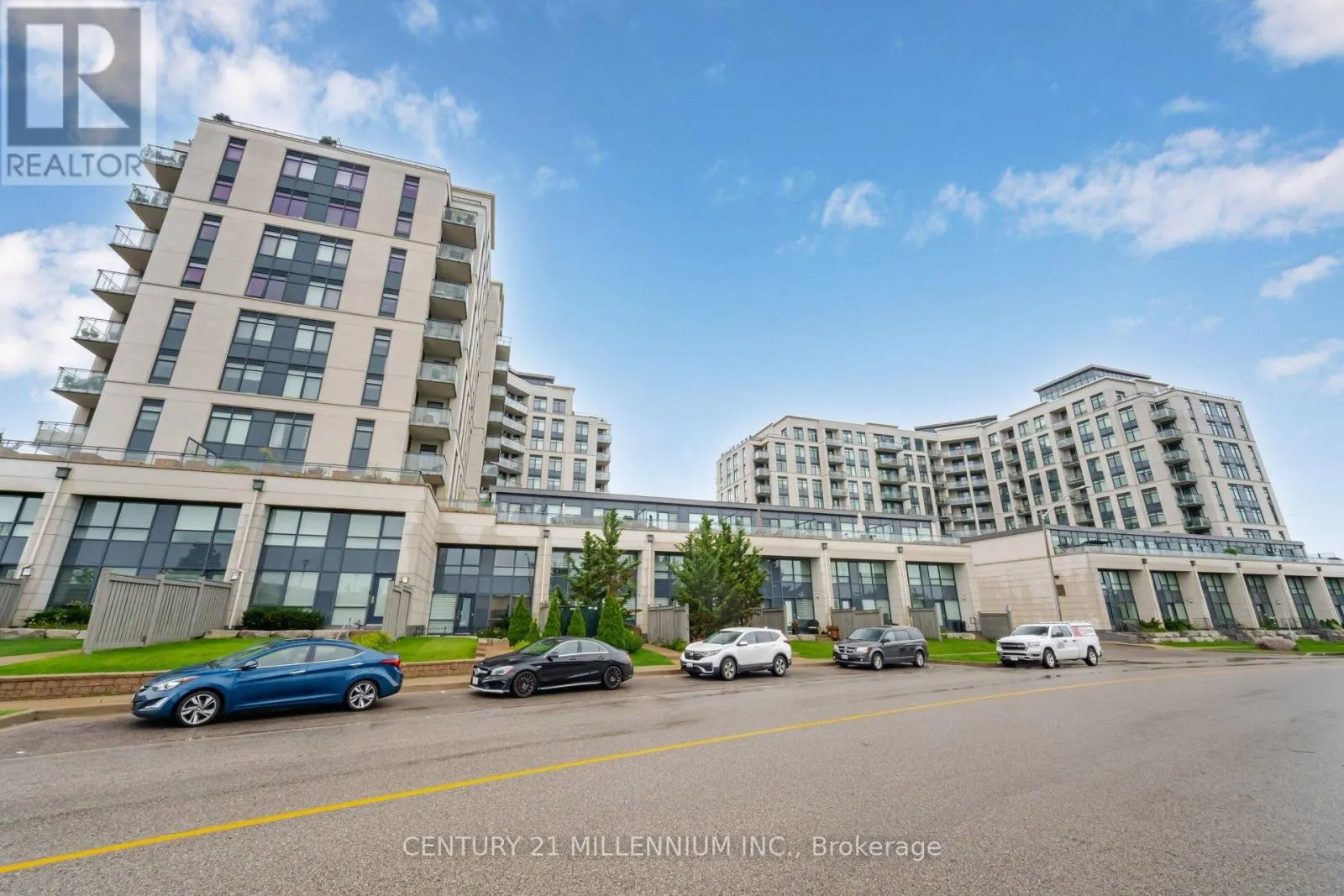 217 - 24 WOODSTREAM BOULEVARD