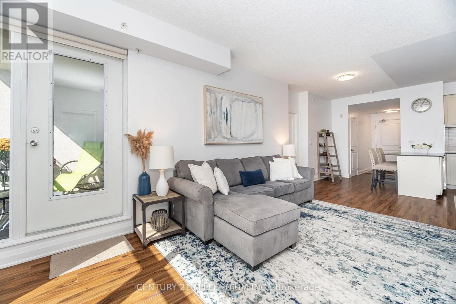 217 - 24 WOODSTREAM BOULEVARD