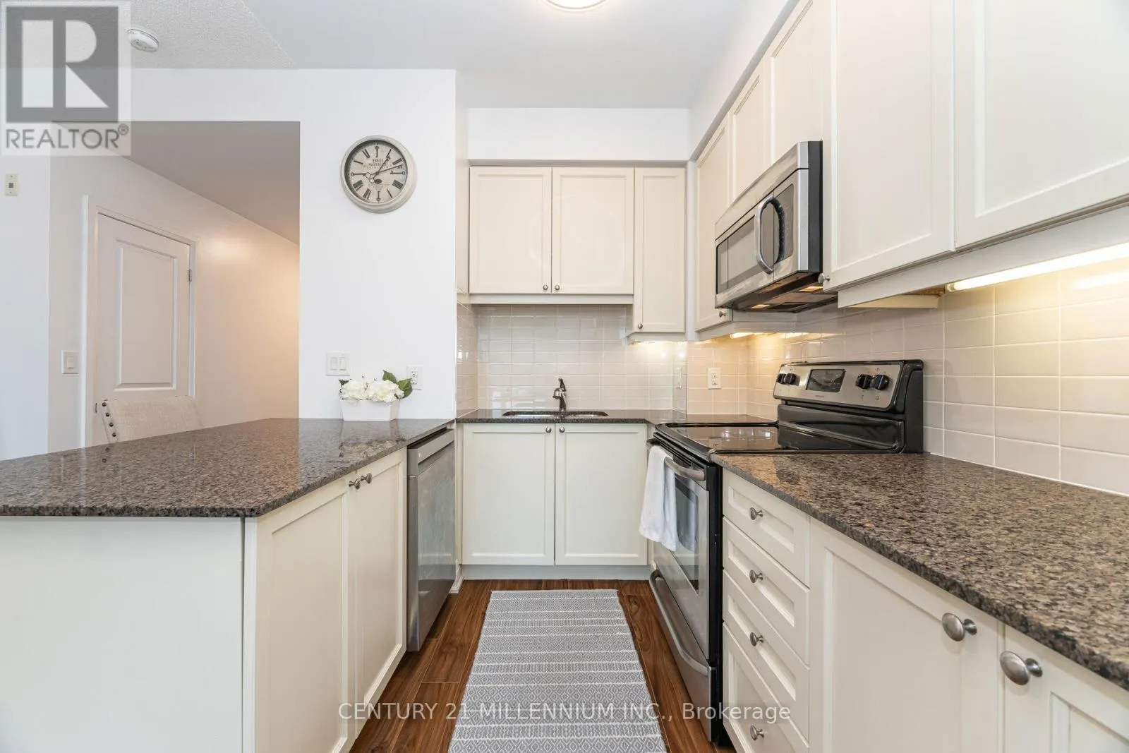 217 - 24 WOODSTREAM BOULEVARD