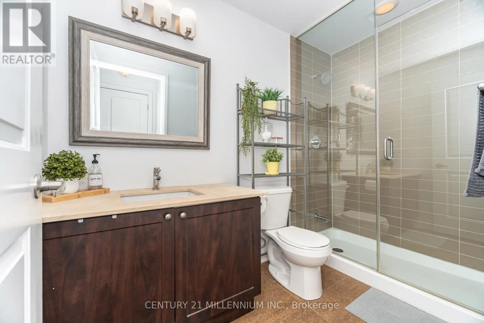 217 - 24 WOODSTREAM BOULEVARD