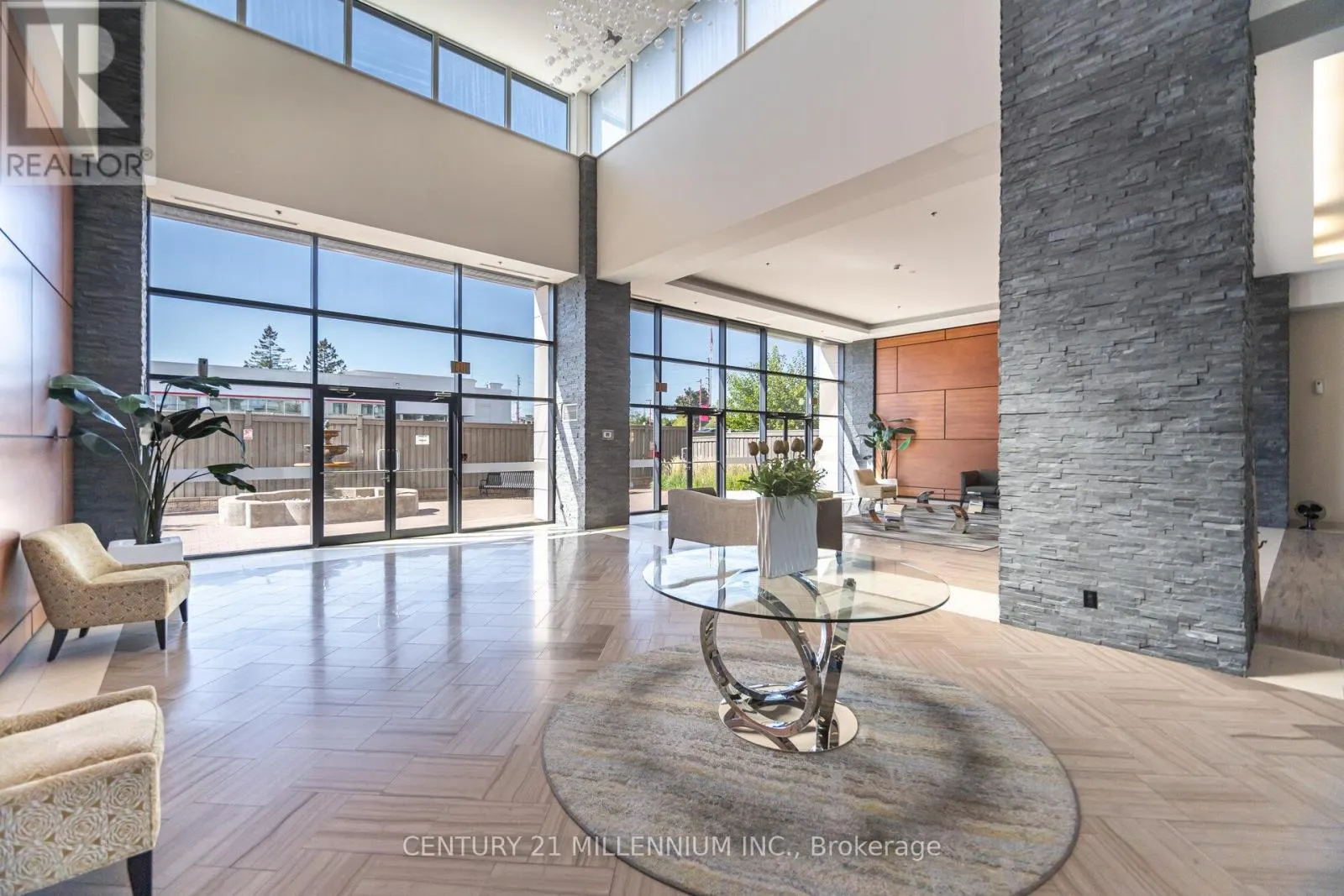 217 - 24 WOODSTREAM BOULEVARD
