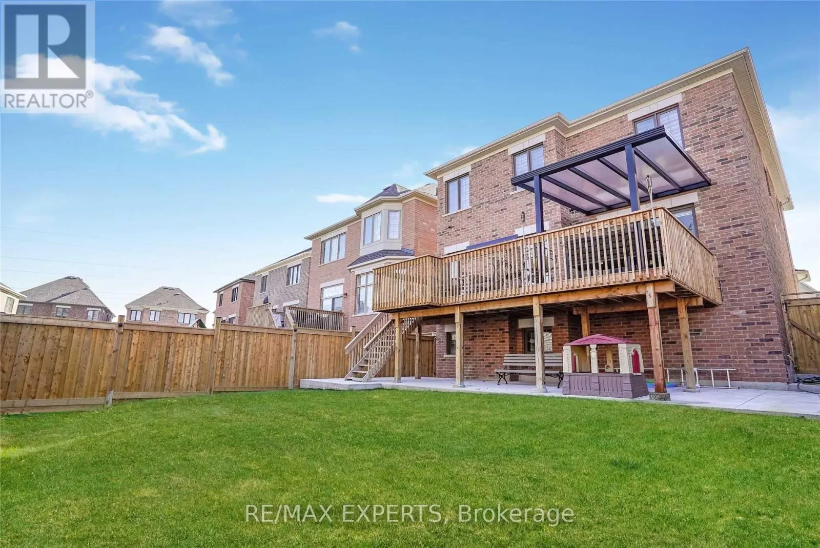 38 CHORUS CRESCENT