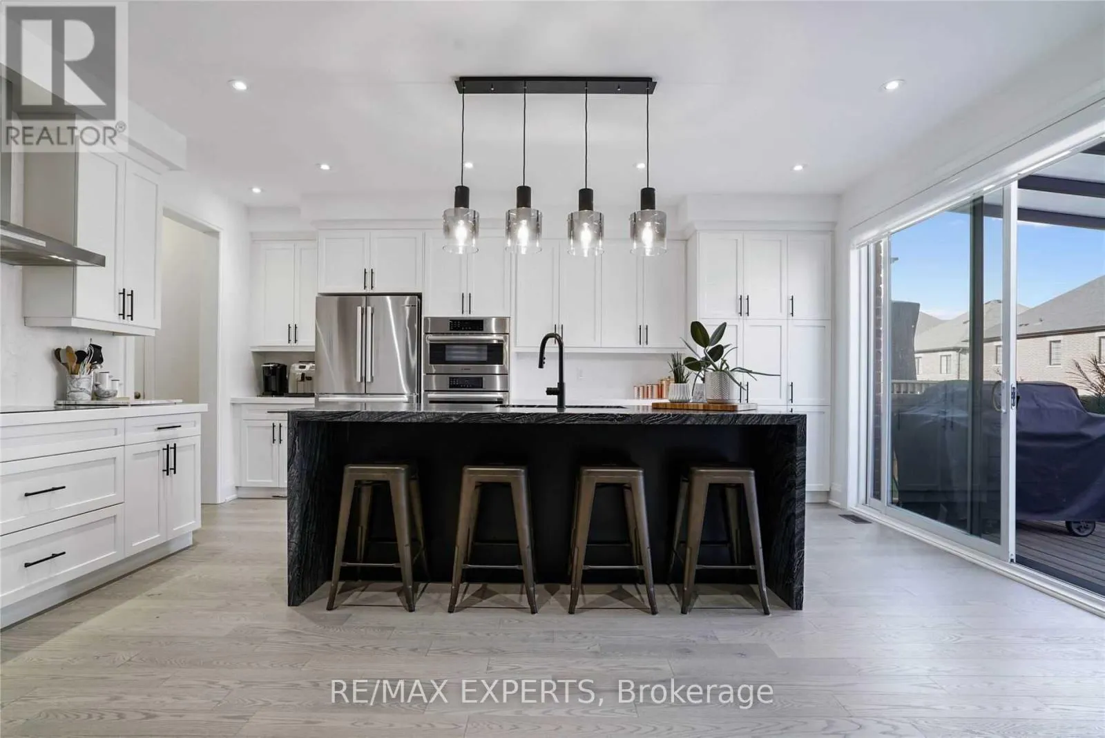 38 CHORUS CRESCENT