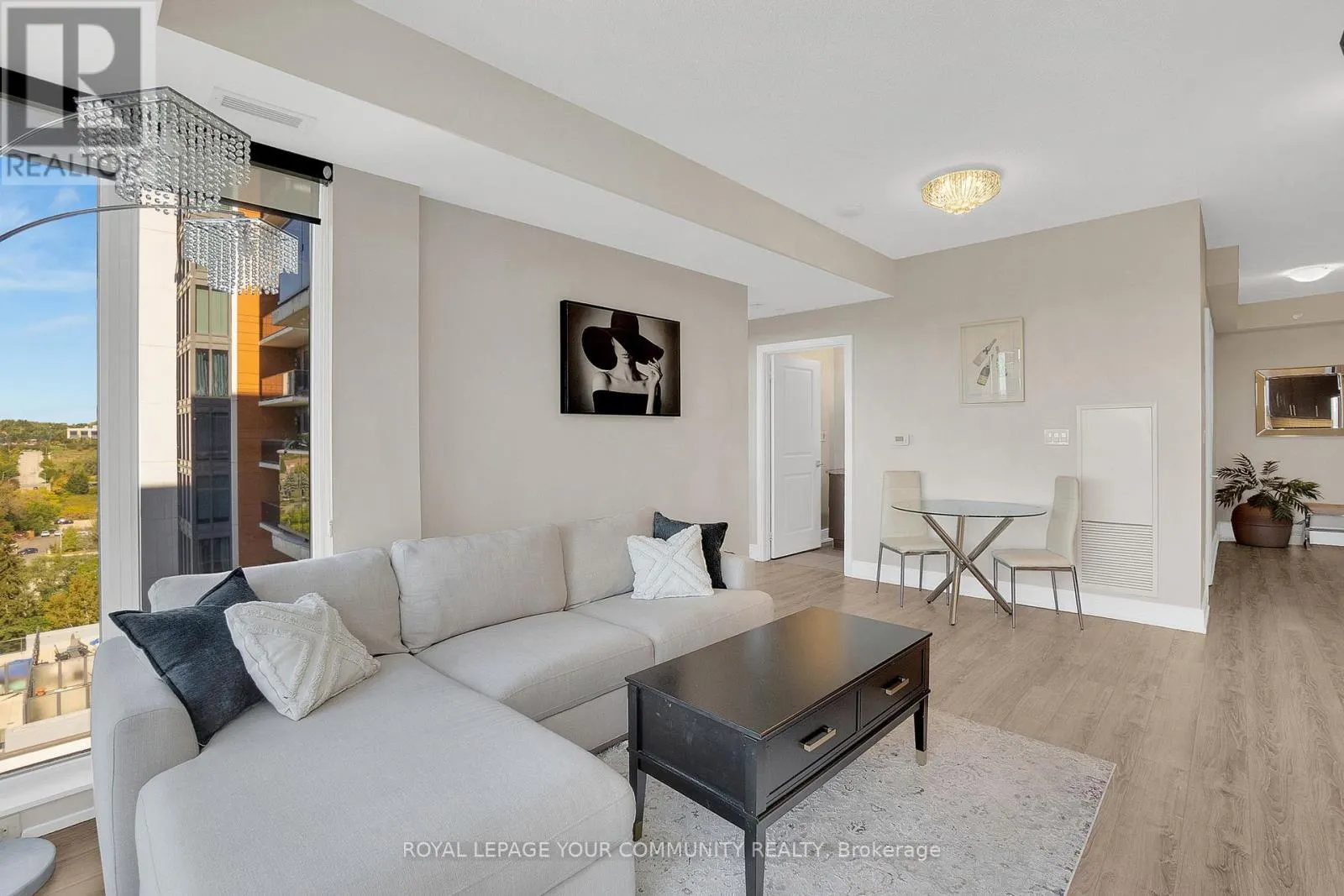 1108 - 9600 YONGE STREET