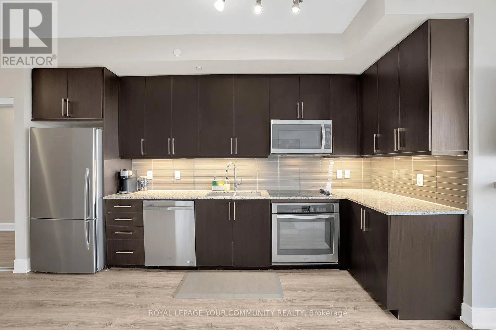 1108 - 9600 YONGE STREET