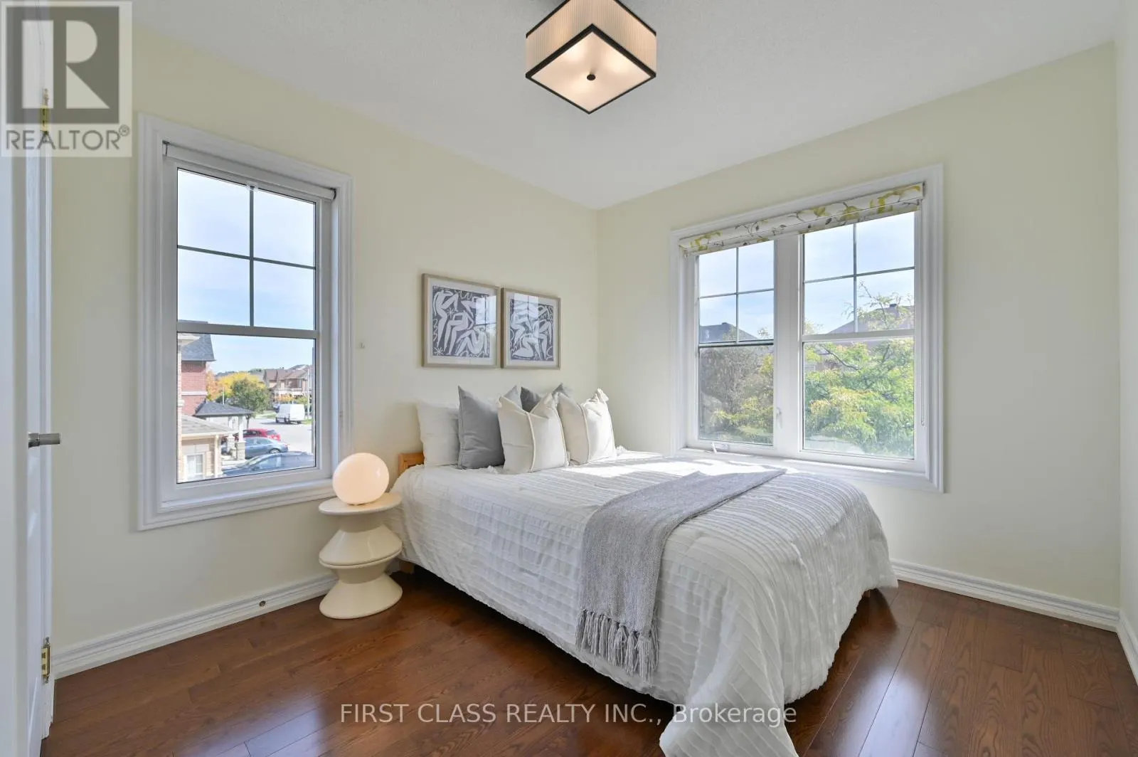 12 PRINCESS DIANA DRIVE