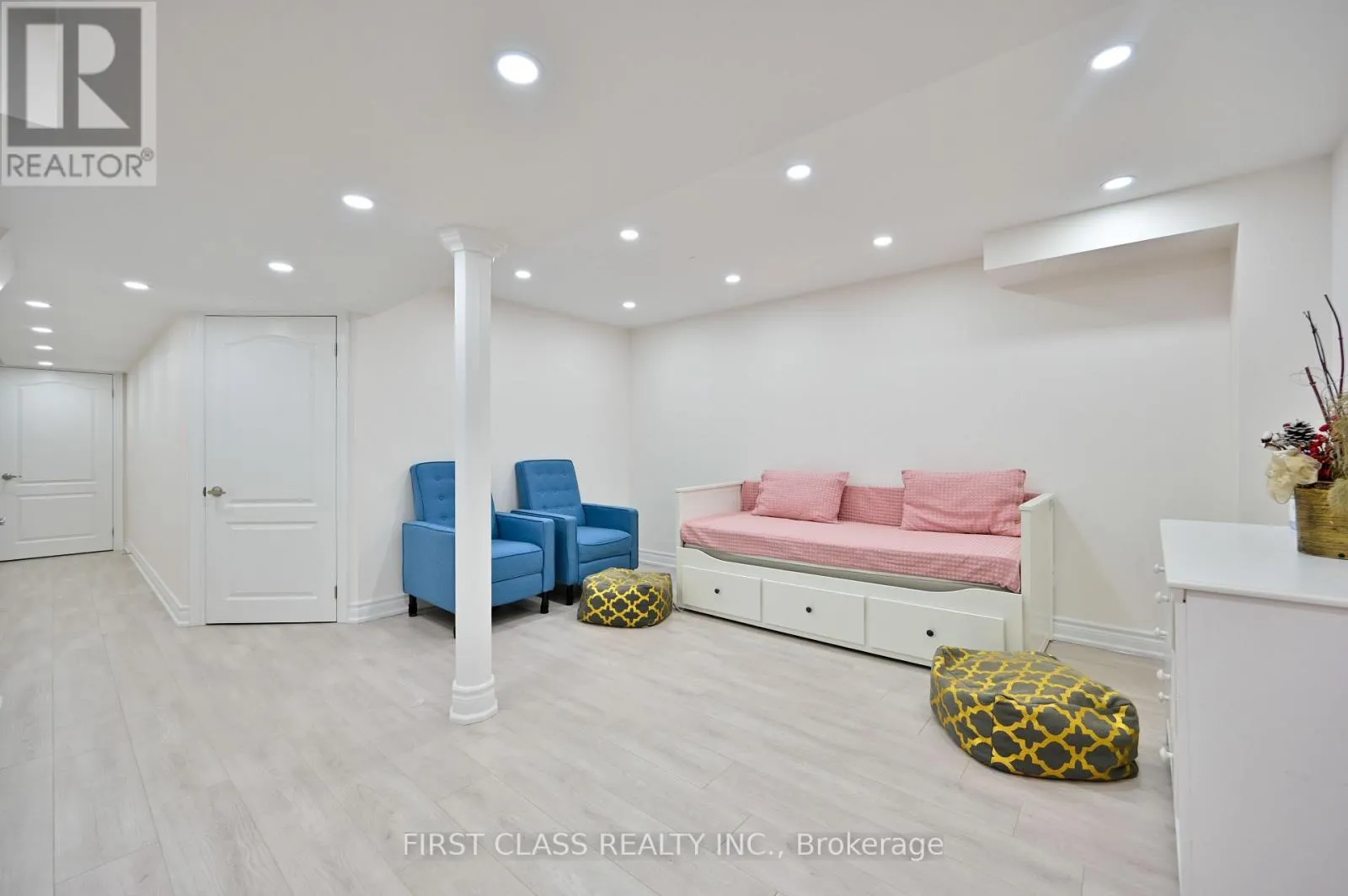 12 PRINCESS DIANA DRIVE