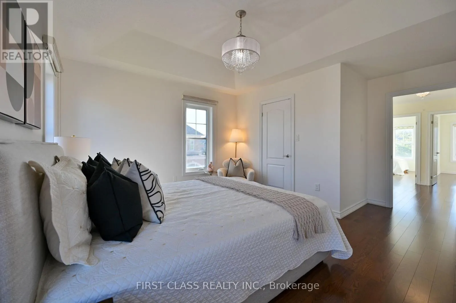 12 PRINCESS DIANA DRIVE
