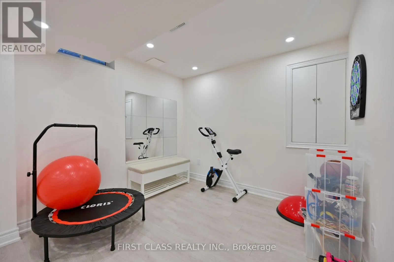 12 PRINCESS DIANA DRIVE
