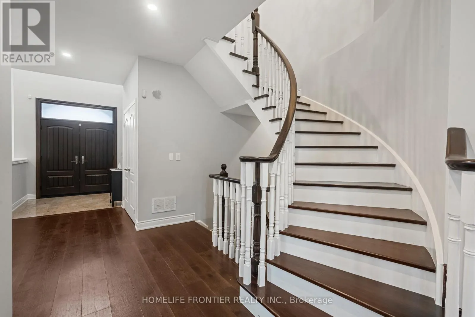 7 EDENBROOK CRESCENT