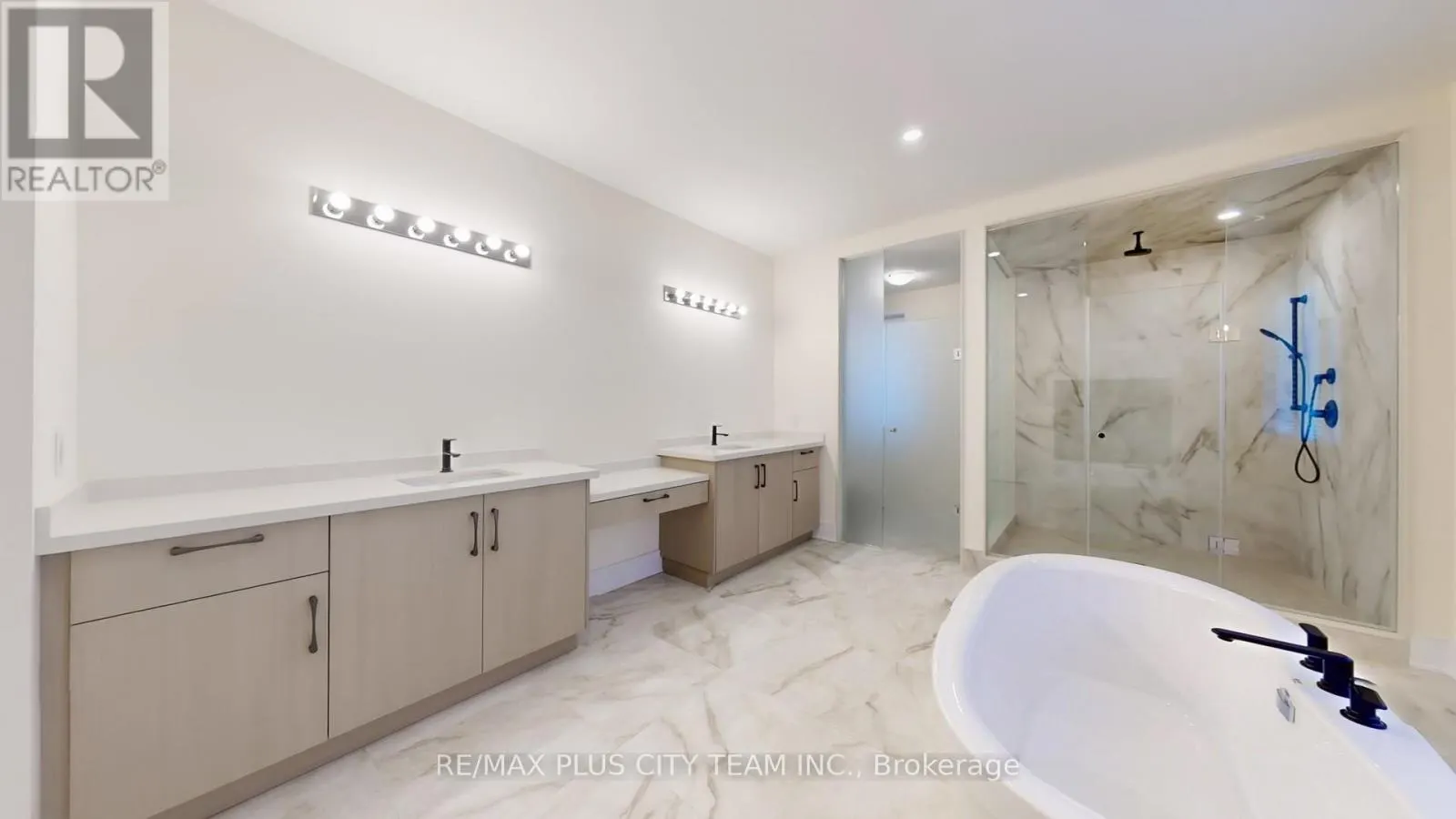 8 SAXBY FARM AVENUE