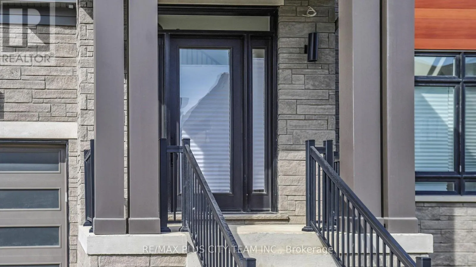 8 SAXBY FARM AVENUE