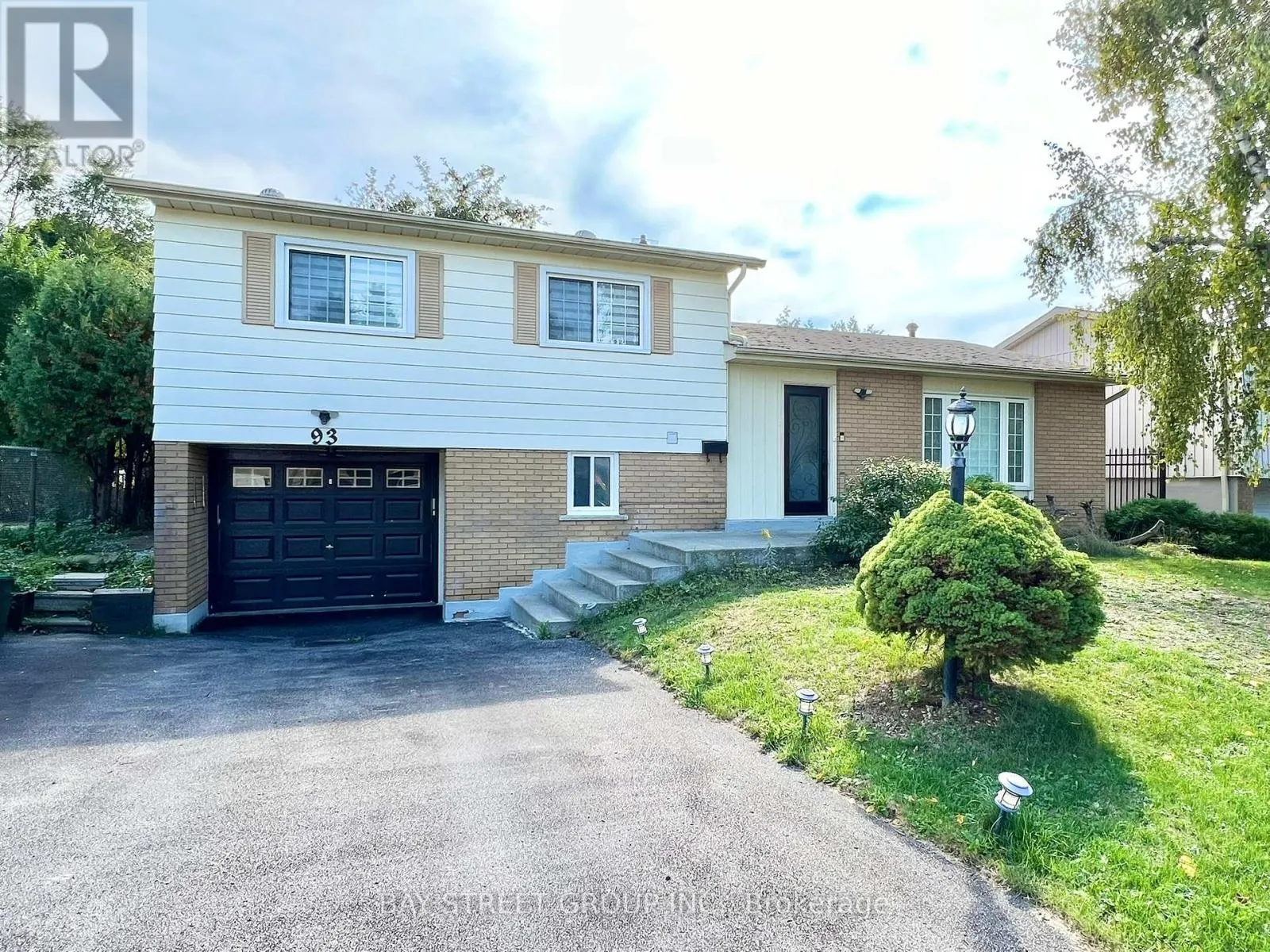 93 PARKWAY AVENUE