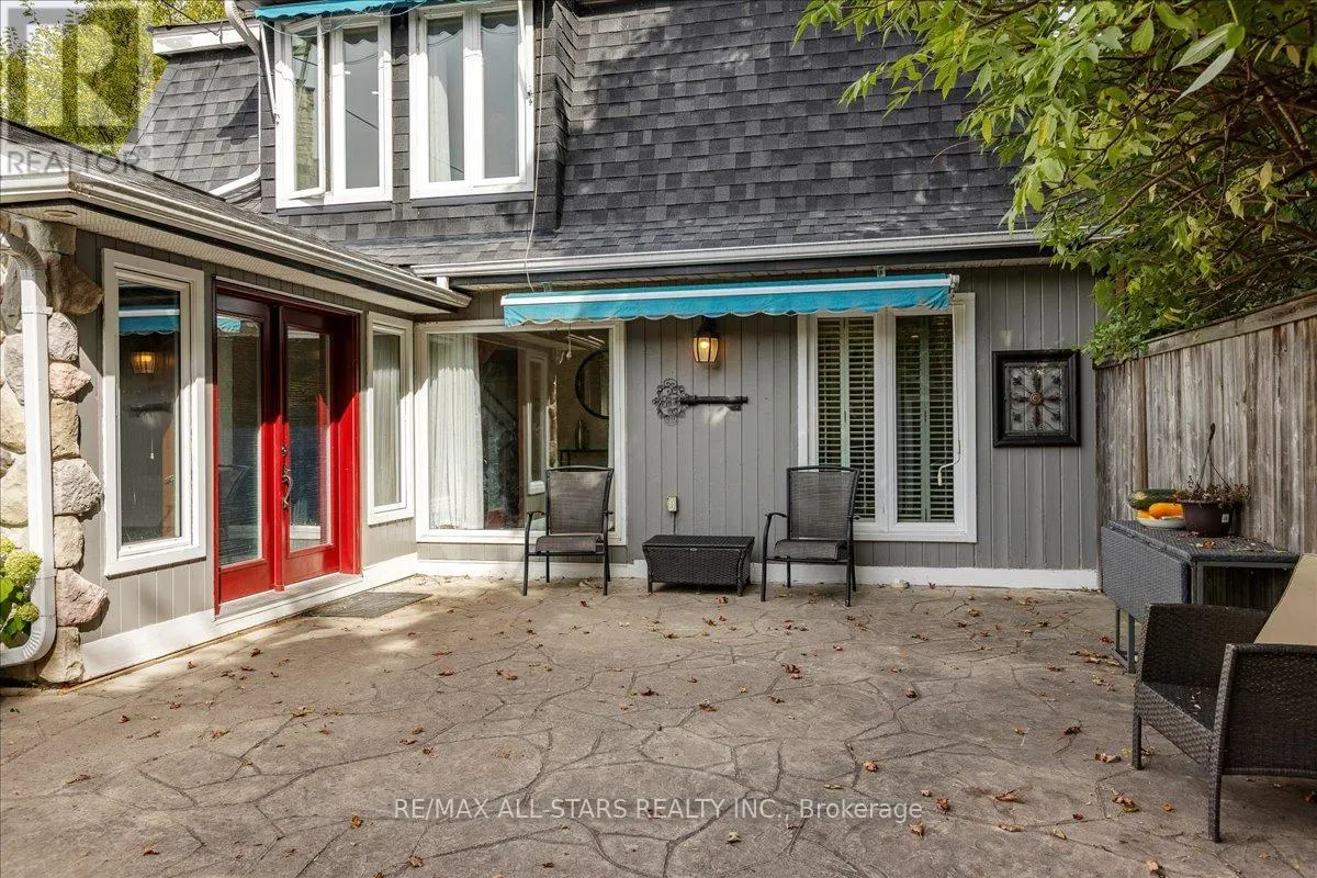 1 CEDARHURST PARK