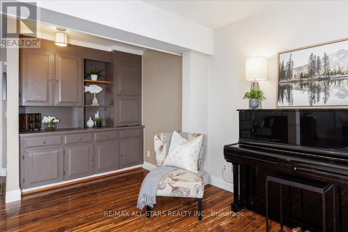 1 CEDARHURST PARK