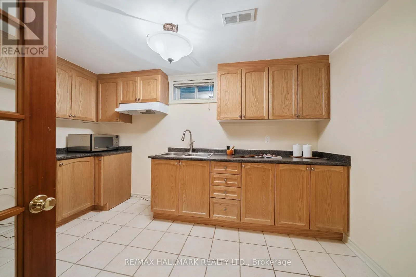 140 REEVE DRIVE