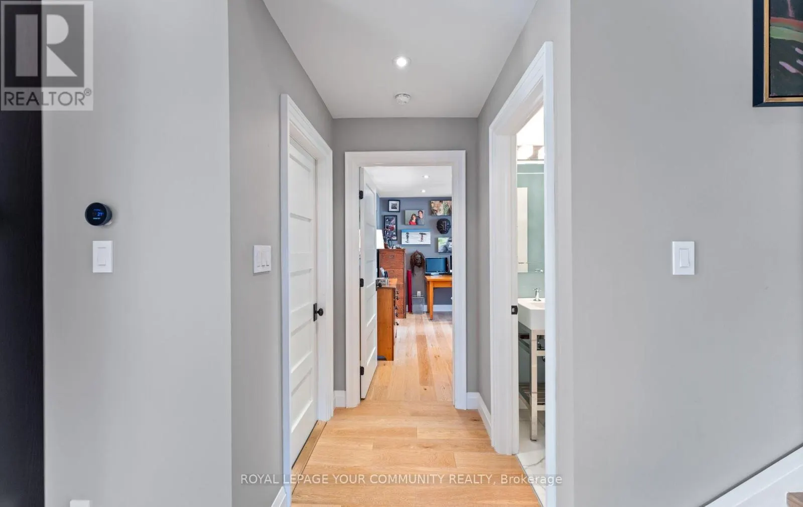 12 GLENVIEW DRIVE