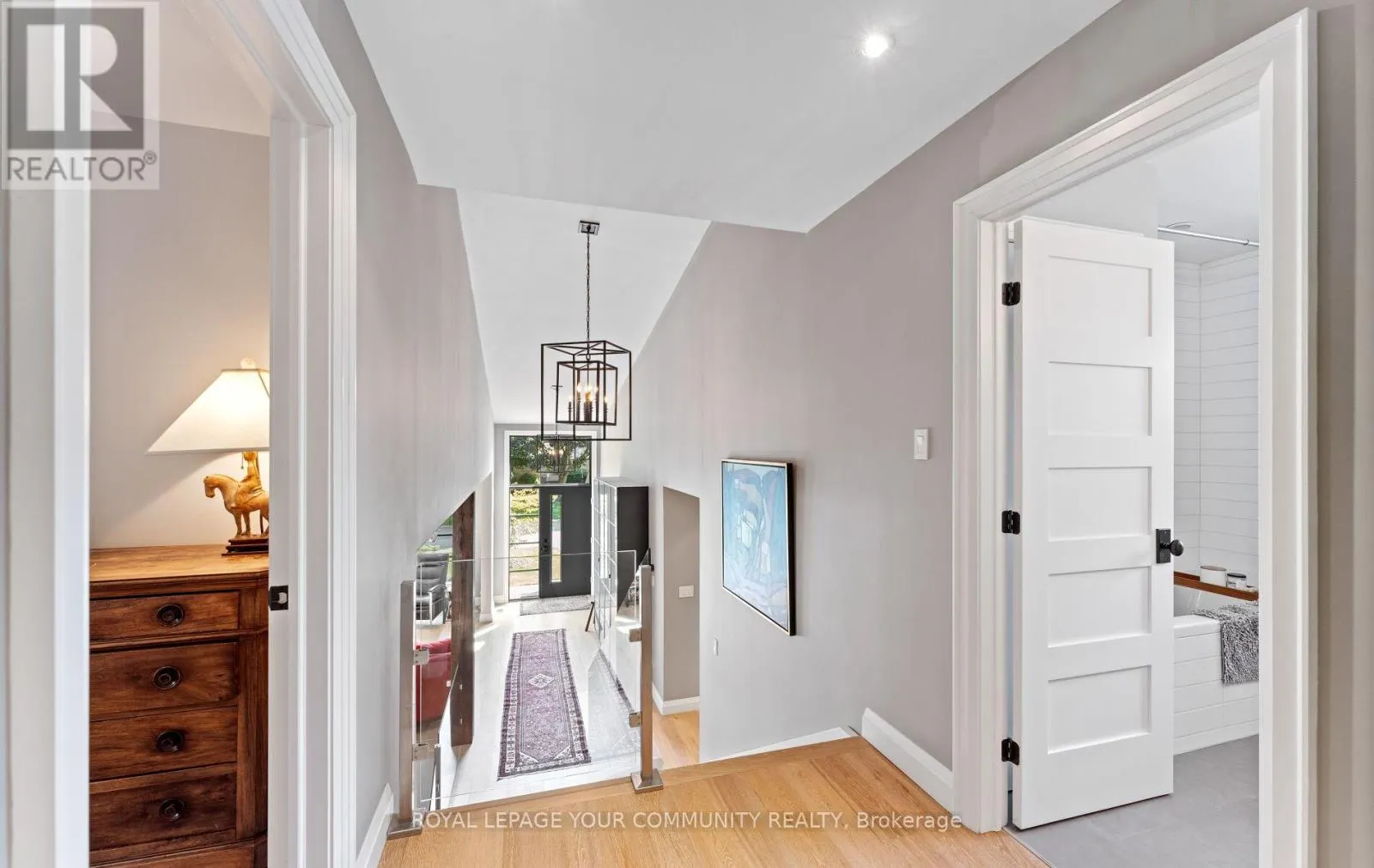 12 GLENVIEW DRIVE