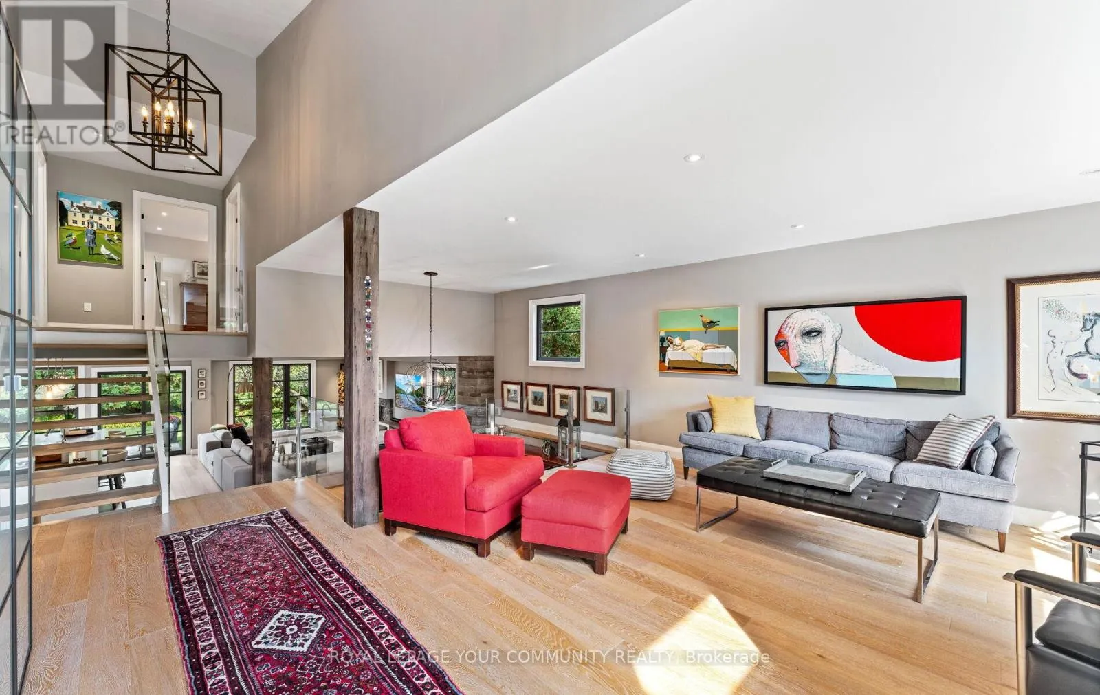 12 GLENVIEW DRIVE