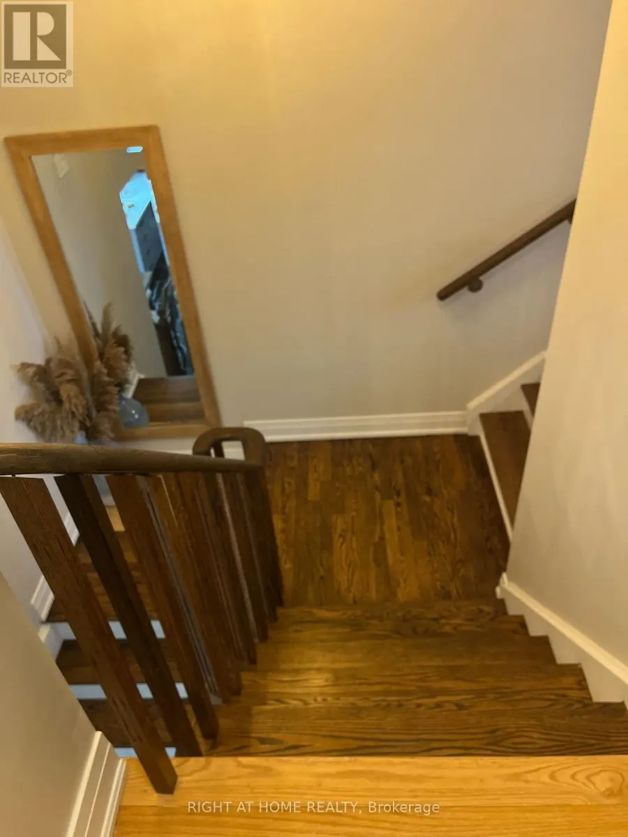 26 BLUEWATER TRAIL N